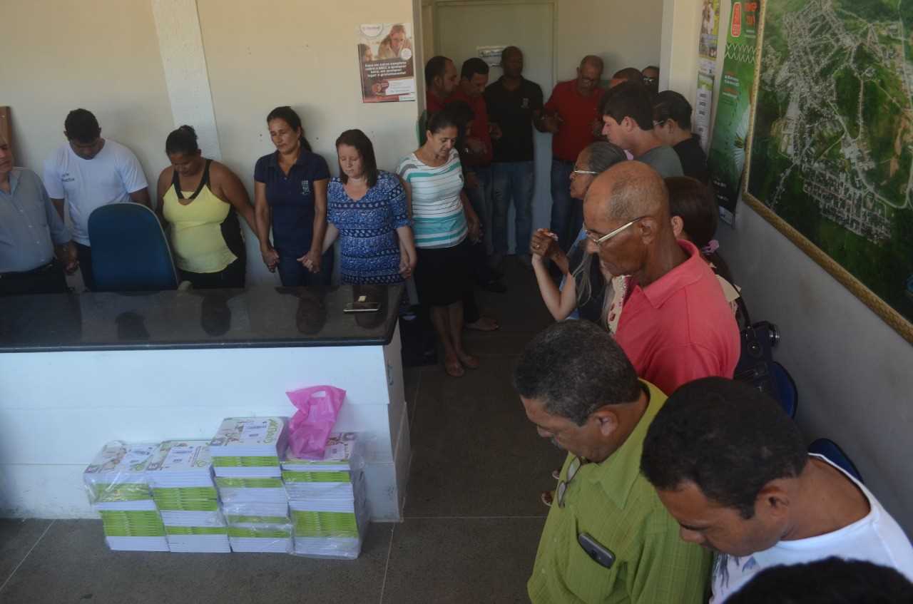 Camacã: Prefeito Interino Paulo do Gás reúne funcionários da prefeitura para uma breve reunião 
